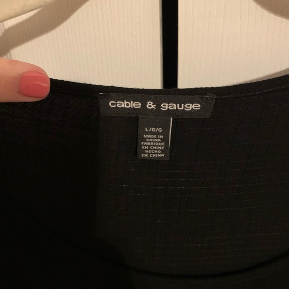 Cable & Gauge Womens Tie Hem Top, Large, Like New - Picture 5 of 13